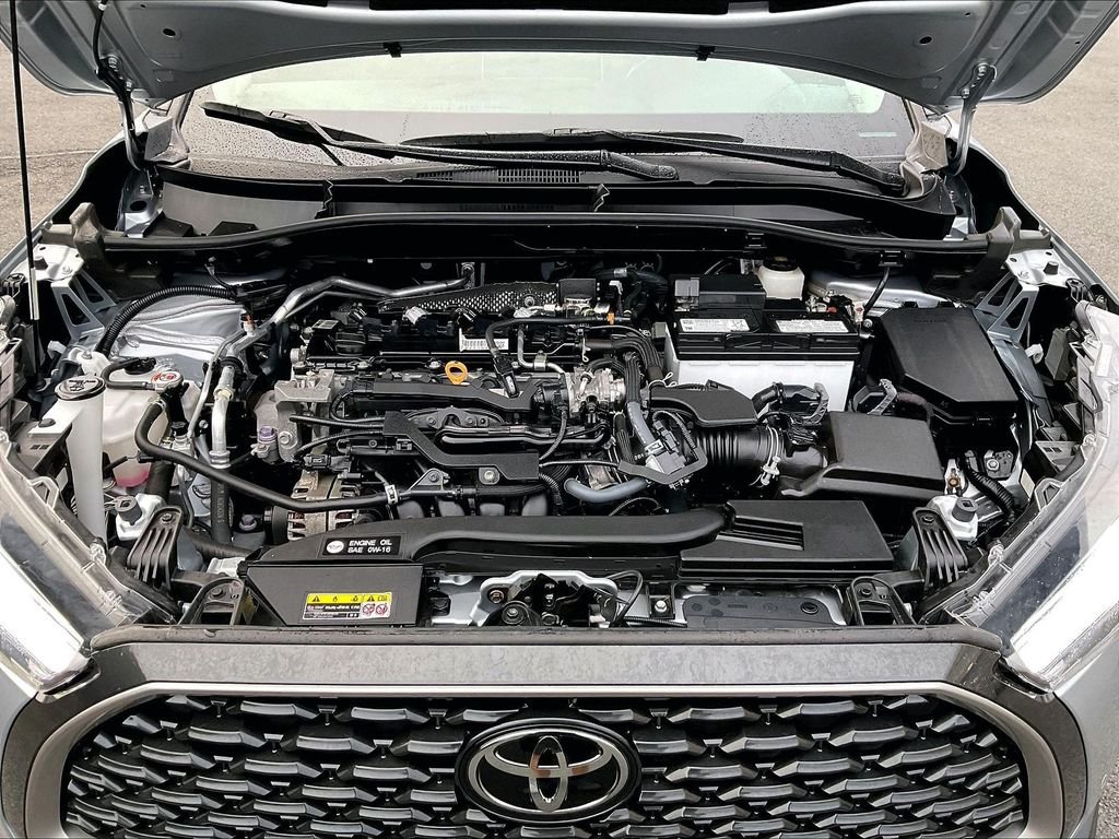 Used 2023 Silver Toyota XLE image 30