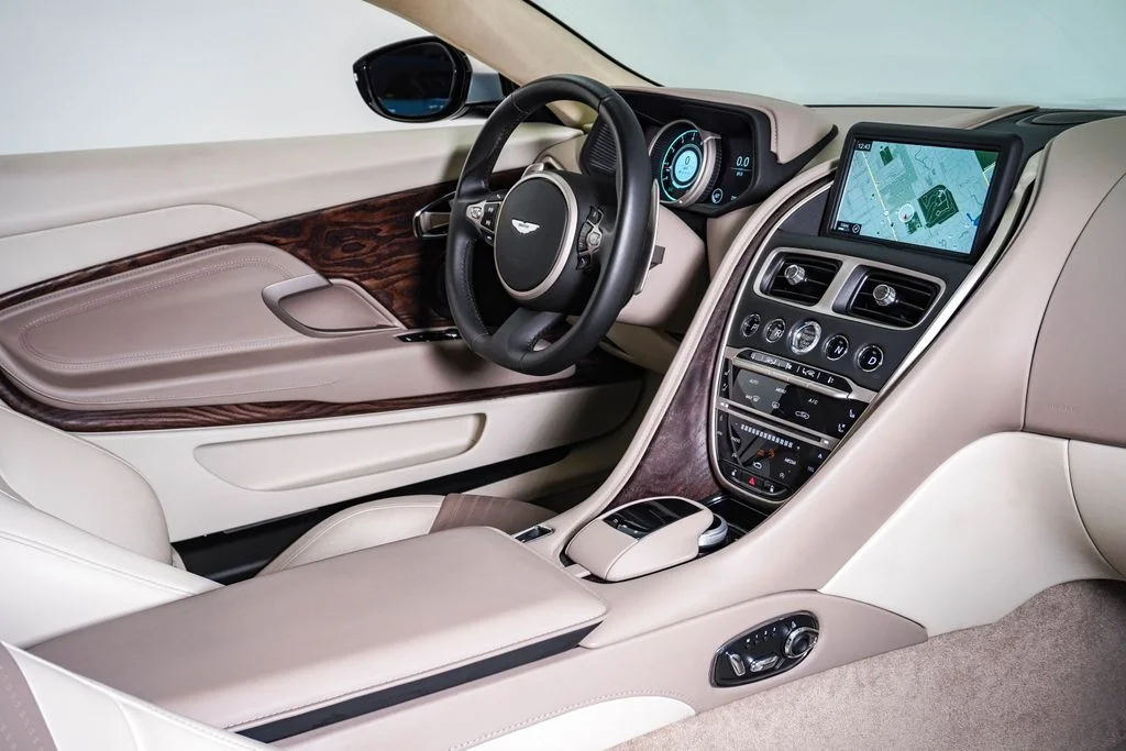 Used 2017 Lightning Silver Aston Martin Launch Edition image 16