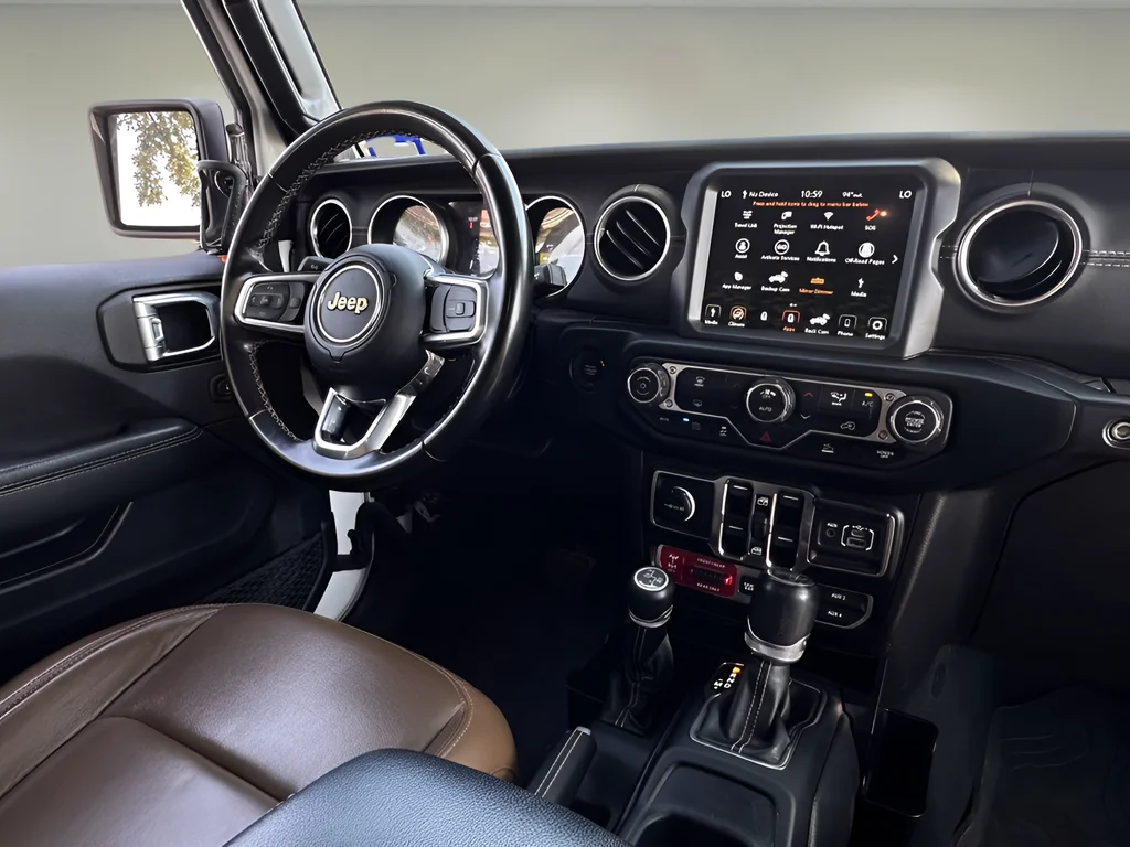 Used 2022 White Jeep Unlimited Rubicon 4xe image 8