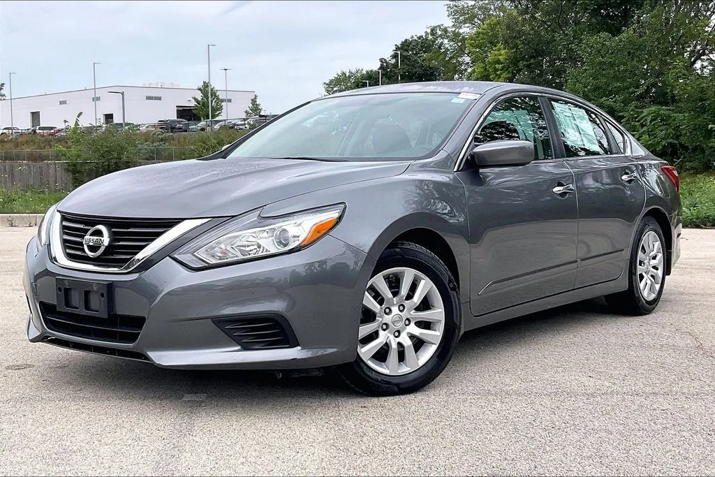 Used 2016 Gray Nissan 2.5 S image 12