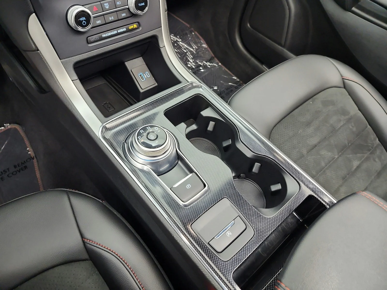 Used 2022 Star White Metallic Tri-Coat Ford ST-Line AWD image 13