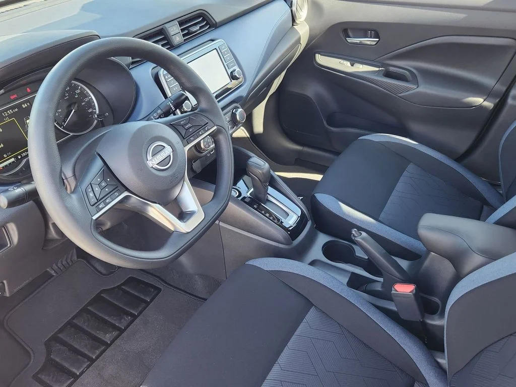 2025 Nissan Versa Sedan SV - Photo 14