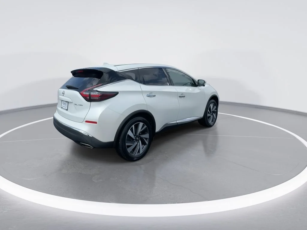 Used 2024 White Nissan SL image 8