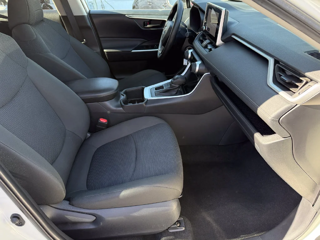 Used 2025  Toyota LE image 16