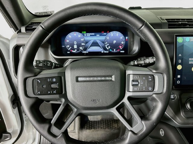 New 2026 White Land Rover X-Dynamic SE image 12