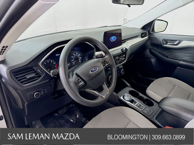 Used 2022 Silver Ford SE image 9