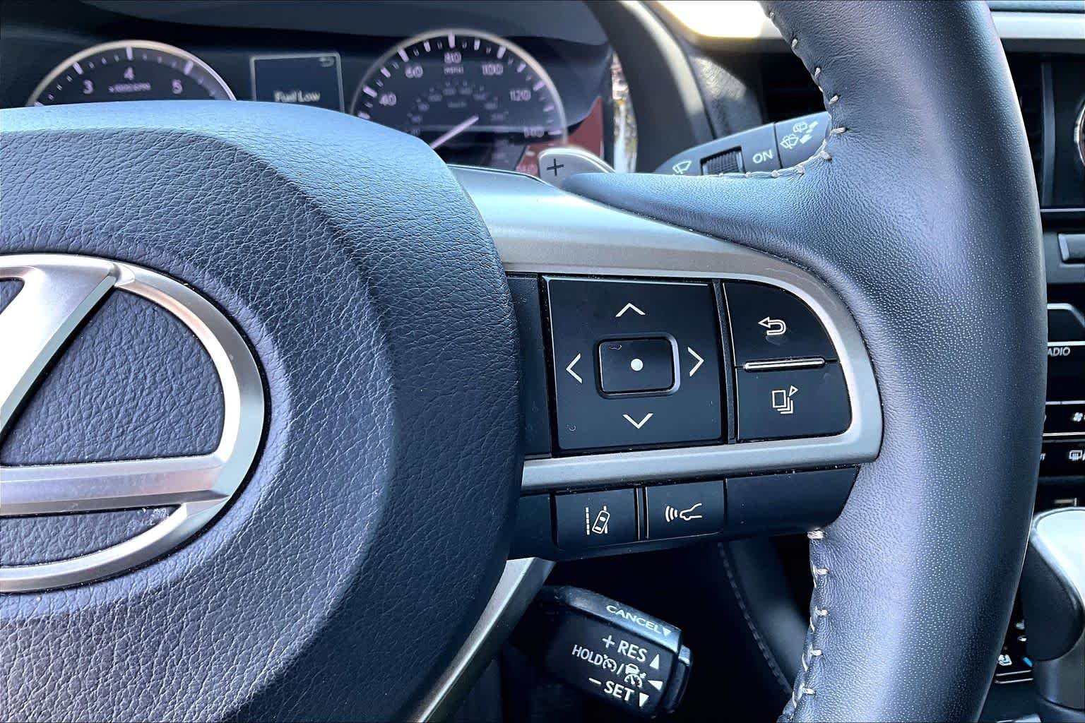 Certified Used 2022 Atomic Silver Lexus  image 25