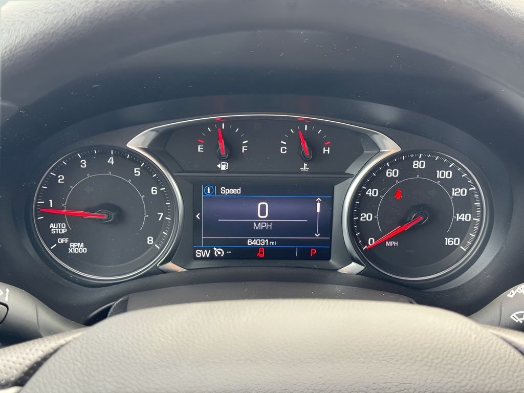 Used 2022 Silver GMC SLE image 21