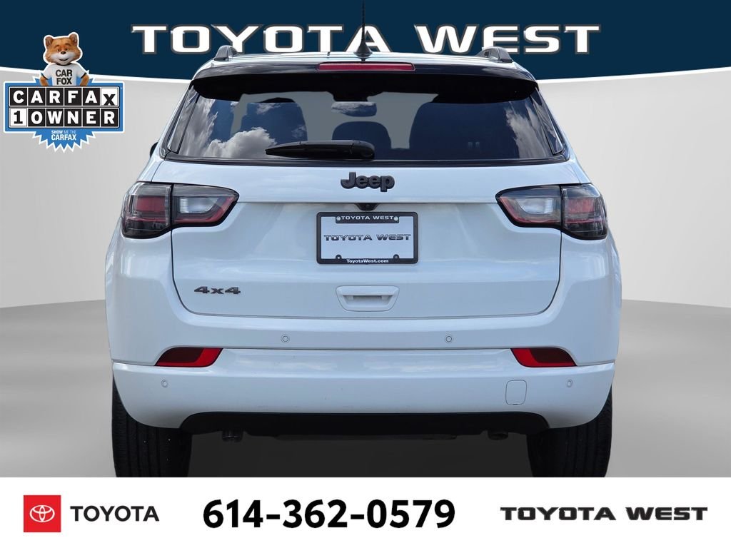 Used 2024 White Jeep Limited image 8