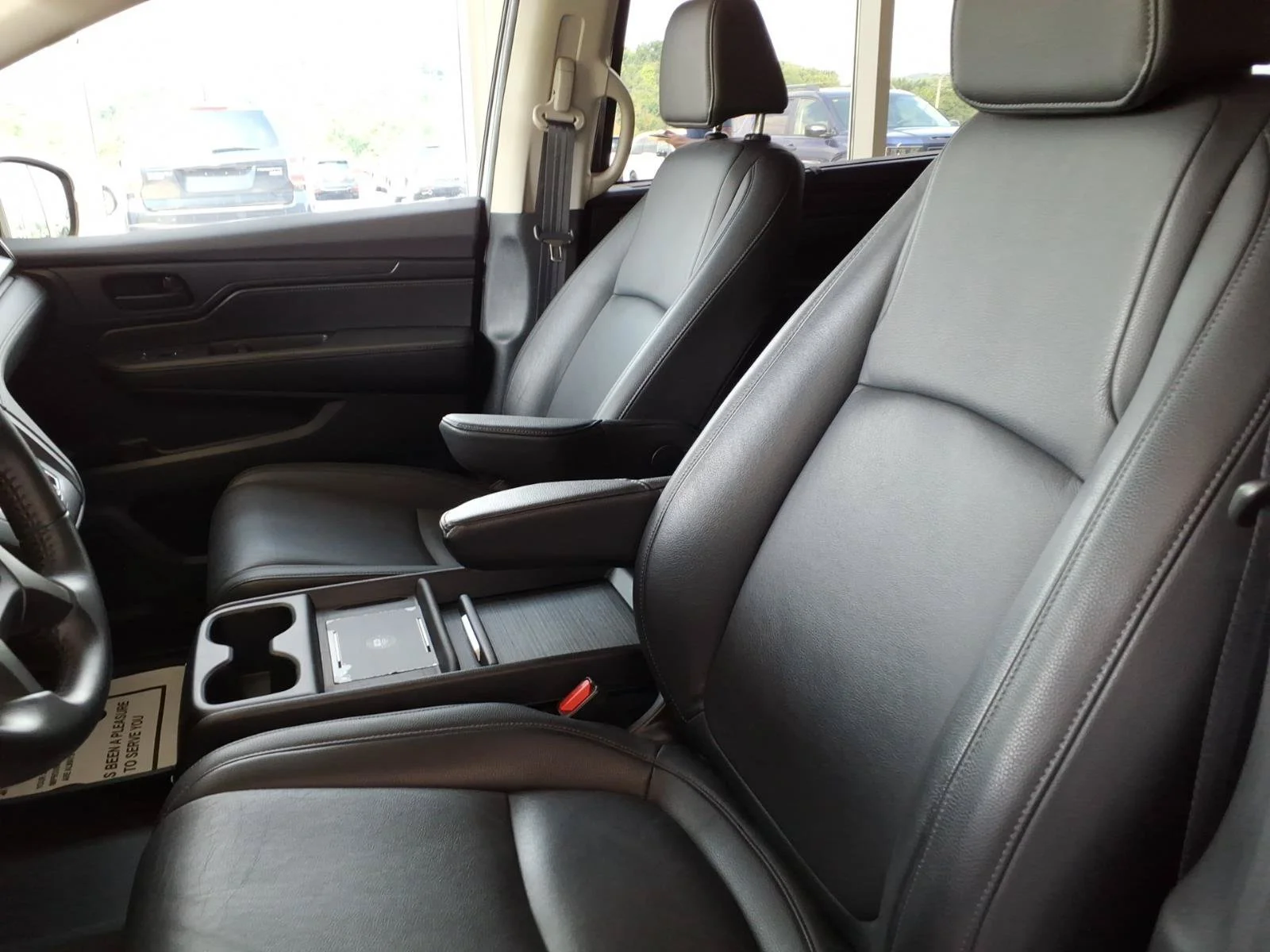 2025 Honda Odyssey EX-L - Photo 11
