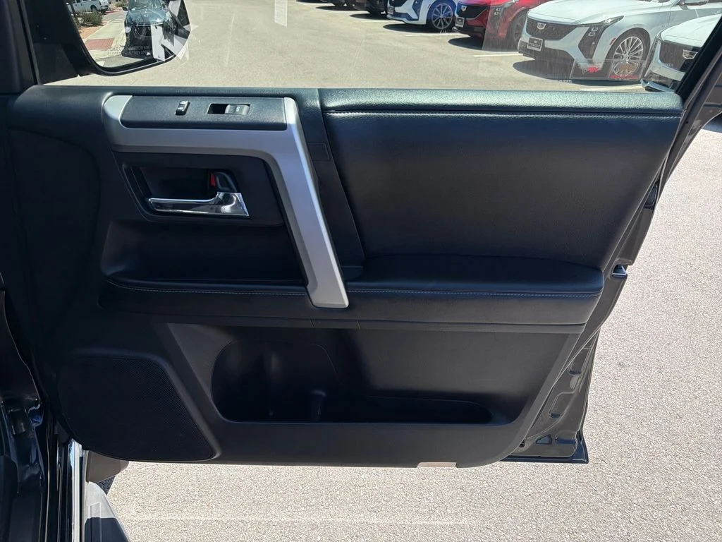 Used 2015 Black Toyota Limited image 36