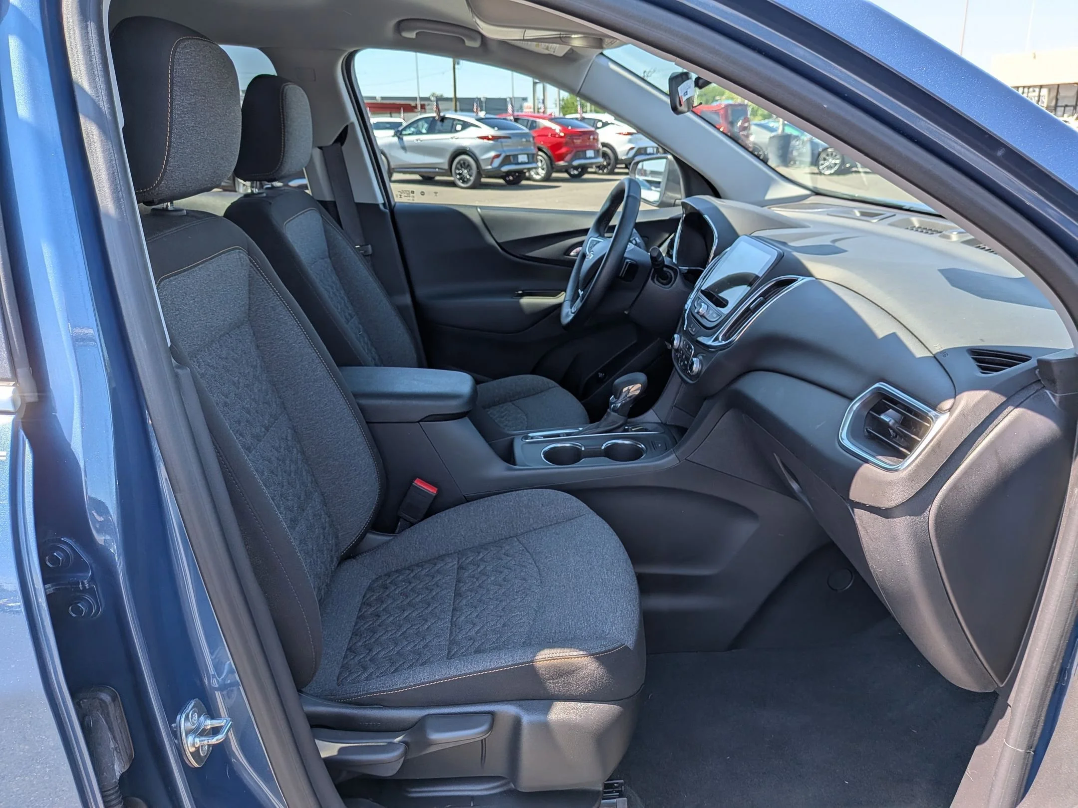 Used 2024 Lakeshore Blue Metallic Chevrolet LT image 27