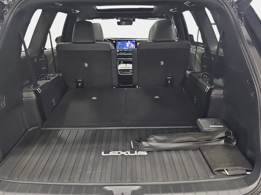 New 2026 Caviar Lexus PREMIUM AWD image 10