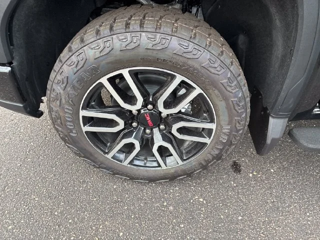 New 2026 Onyx Black GMC AT4 image 31
