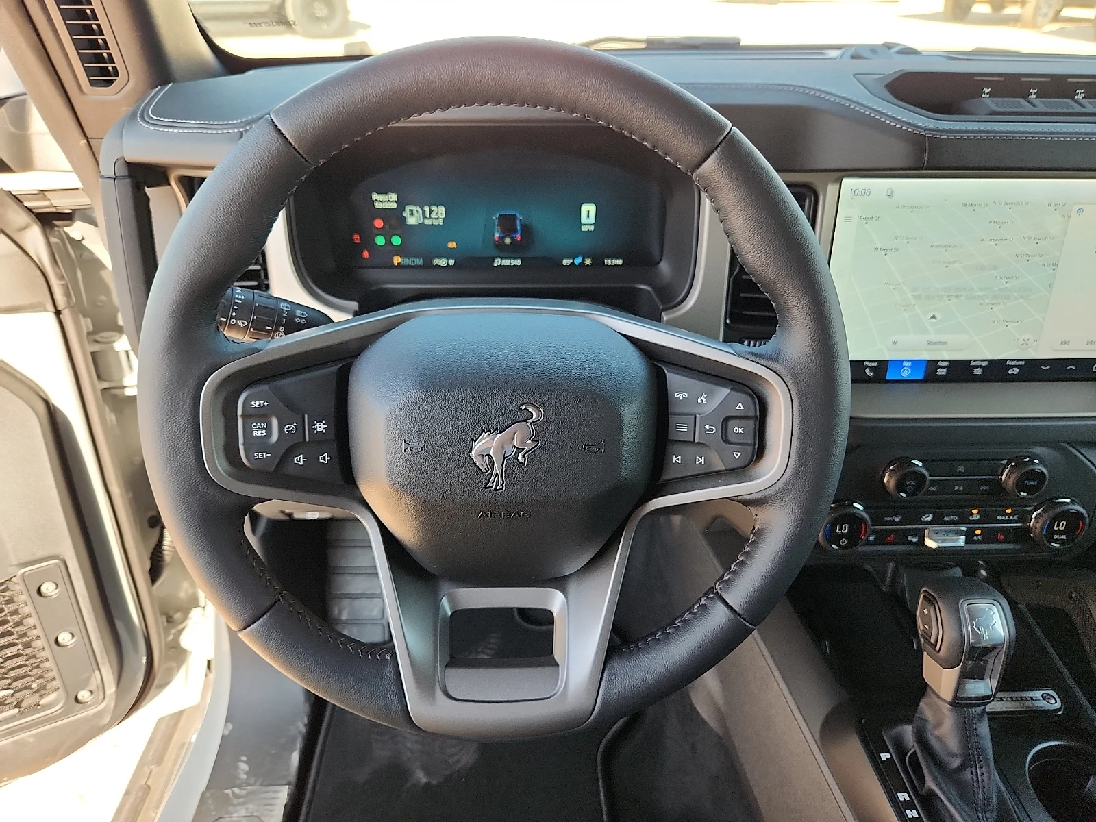 New 2026 Avalanche Gray Ford Outer Banks image 21