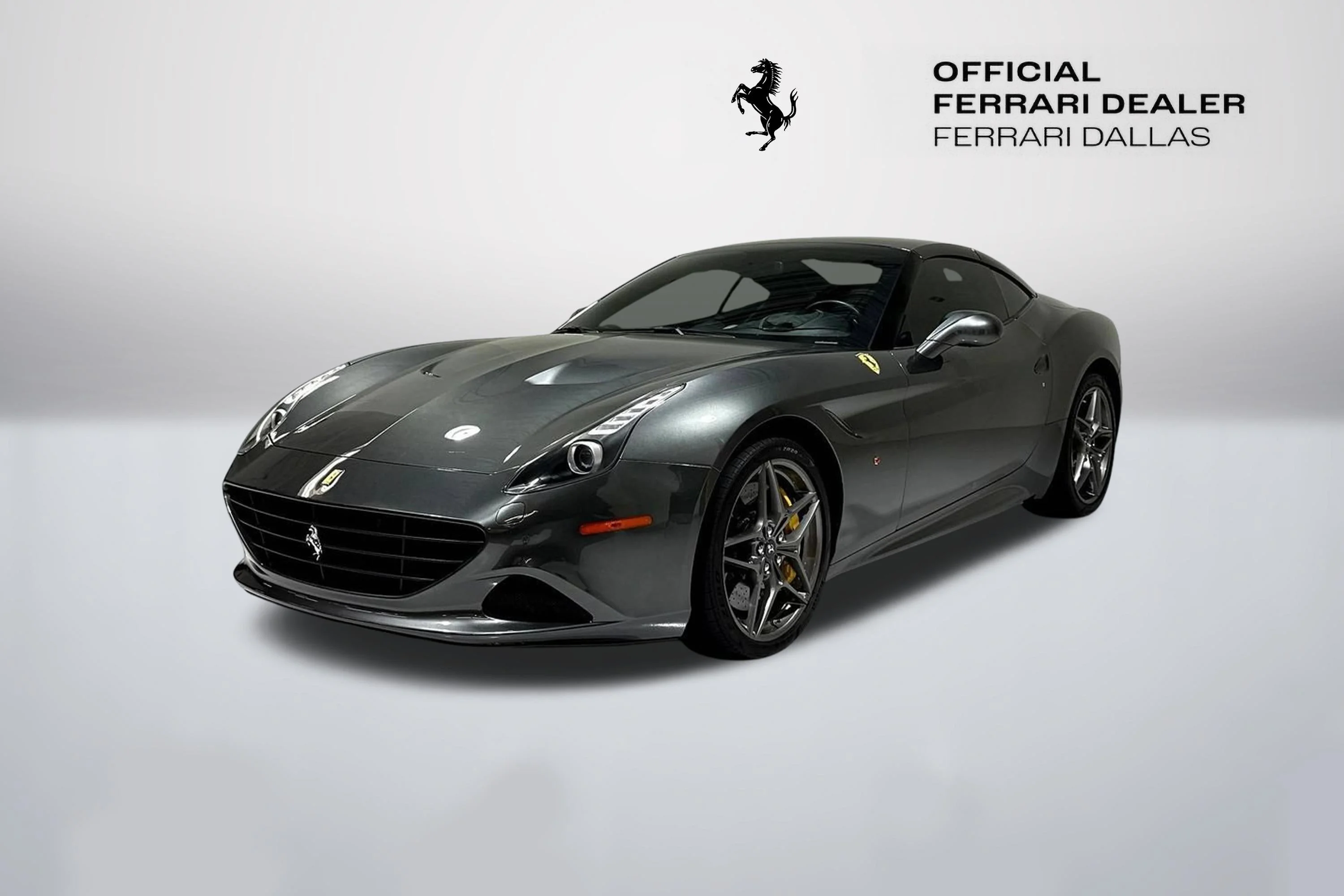Used 2015 Grigio Silverstone Ferrari T image 3
