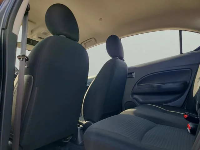 Used 2024  Mitsubishi ES image 9