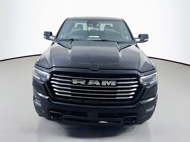 New 2026 Diamond Black Crystal Pearl-Coat Exterior Paint RAM Laramie image 2