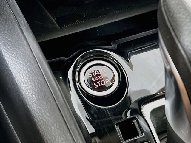 2024 Nissan Versa Sedan SR - Photo 16