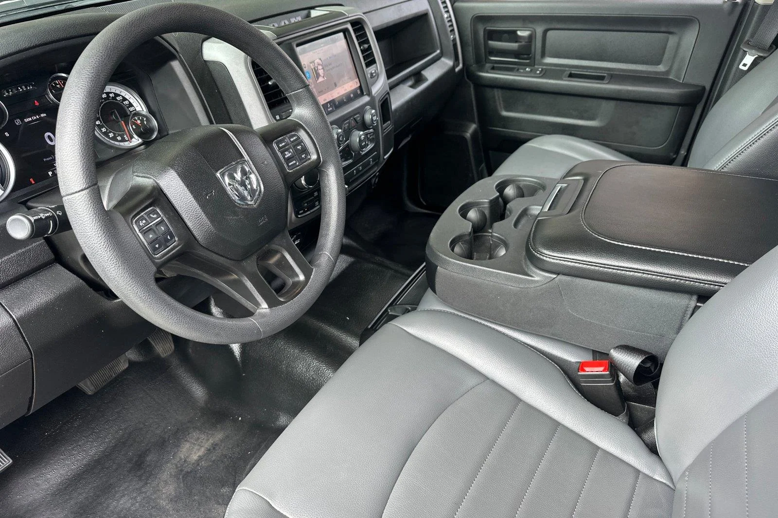 Used 2022 Bright White Clearcoat Ram Tradesman image 10