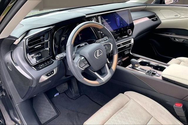 Used 2023 Black Lexus 350 Luxury image 14