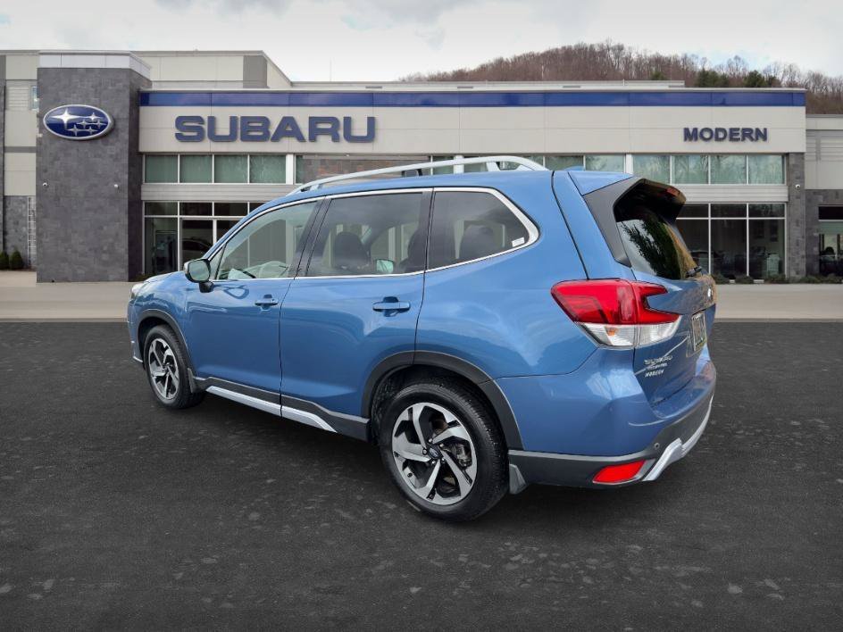 Used 2022 Horizon Blue Pearl Subaru Touring image 6