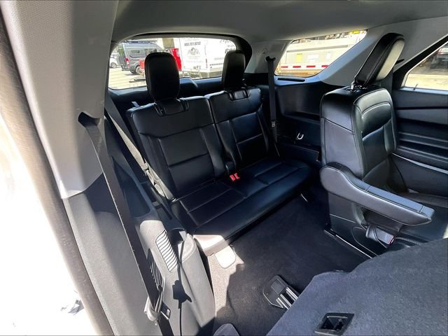 Used 2024 Silver Ford XLT image 30