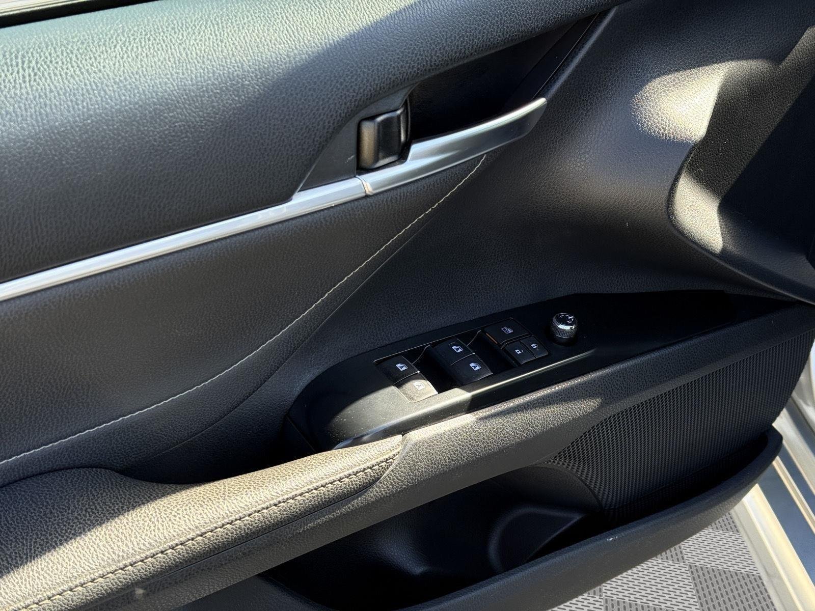 Used 2018 Celestial Silver Metallic Toyota XSE image 10