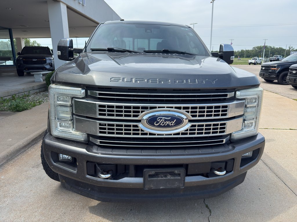 Used 2017 Magnetic Metallic Ford Platinum image 3