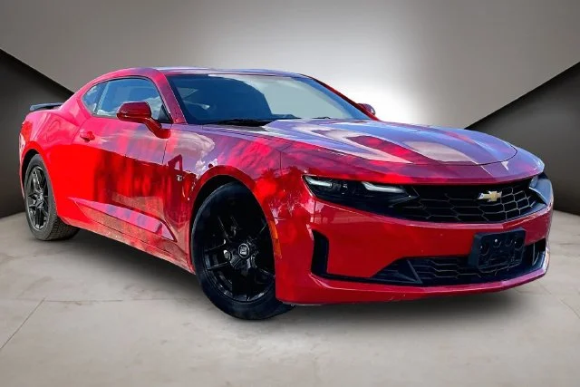 Used 2019 Red Chevrolet 1LT image 2