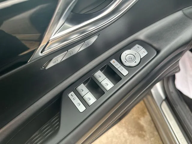Used 2026 Silver Genesis 2.5T image 25