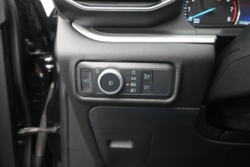 Certified Used 2022 Black Ford XLT image 13