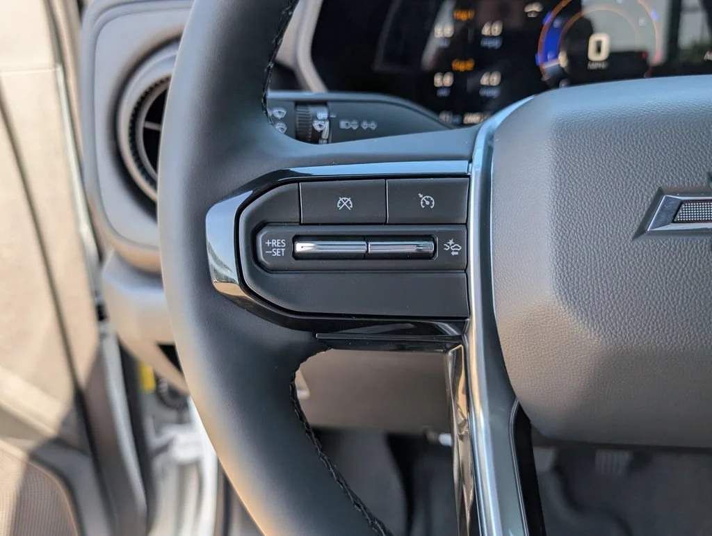New 2026 Summit White Chevrolet Trail Boss image 17