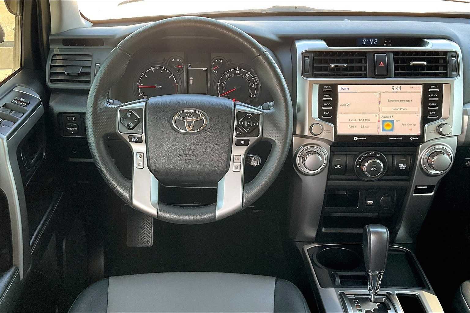 Used 2020 Super White Toyota SR5 image 6