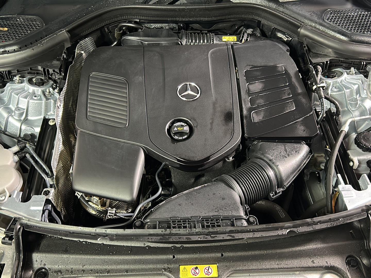 Used 2023 Cirrus Silver Metallic Mercedes-Benz GLC 300 image 14