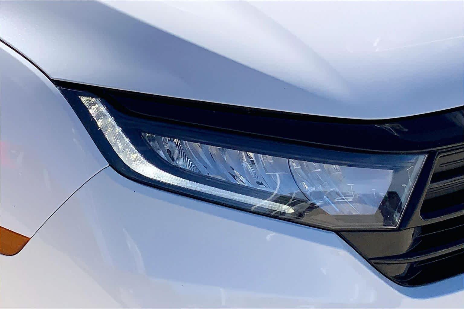 Used 2024 Platinum White Pearl Honda Sport image 27