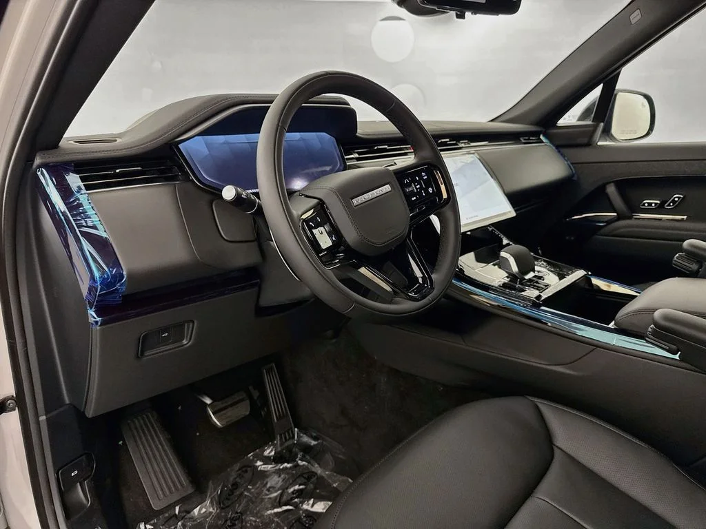 New 2026 Borasco Grey Land Rover Dynamic SE image 9