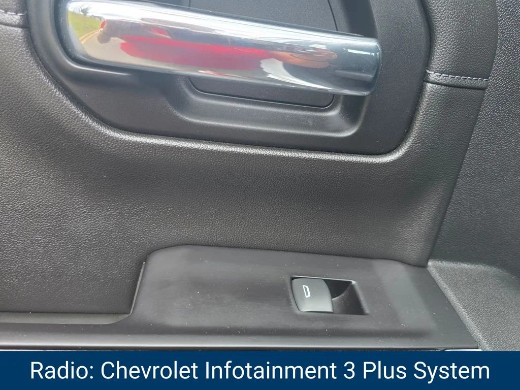 Used 2019 White Chevrolet LT Trail Boss image 16
