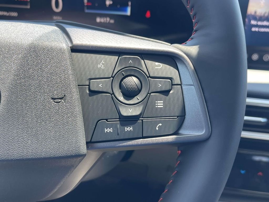 New 2026 Atlantic Gray Metallic / Super Black Two-tone Nissan SR image 22
