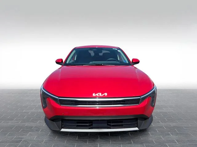 Used 2025 Red Kia EX image 2