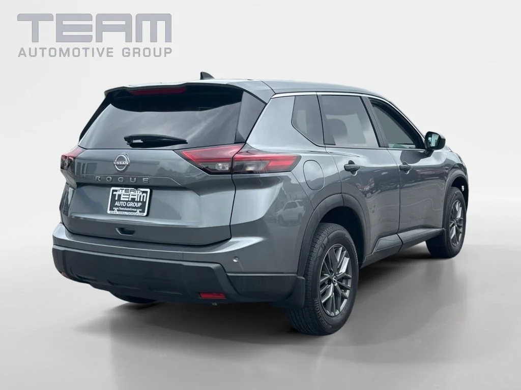 Used 2025 Gray Nissan S image 7