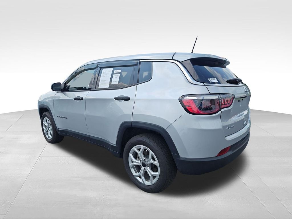 Used 2025 Silver Jeep Sport image 4
