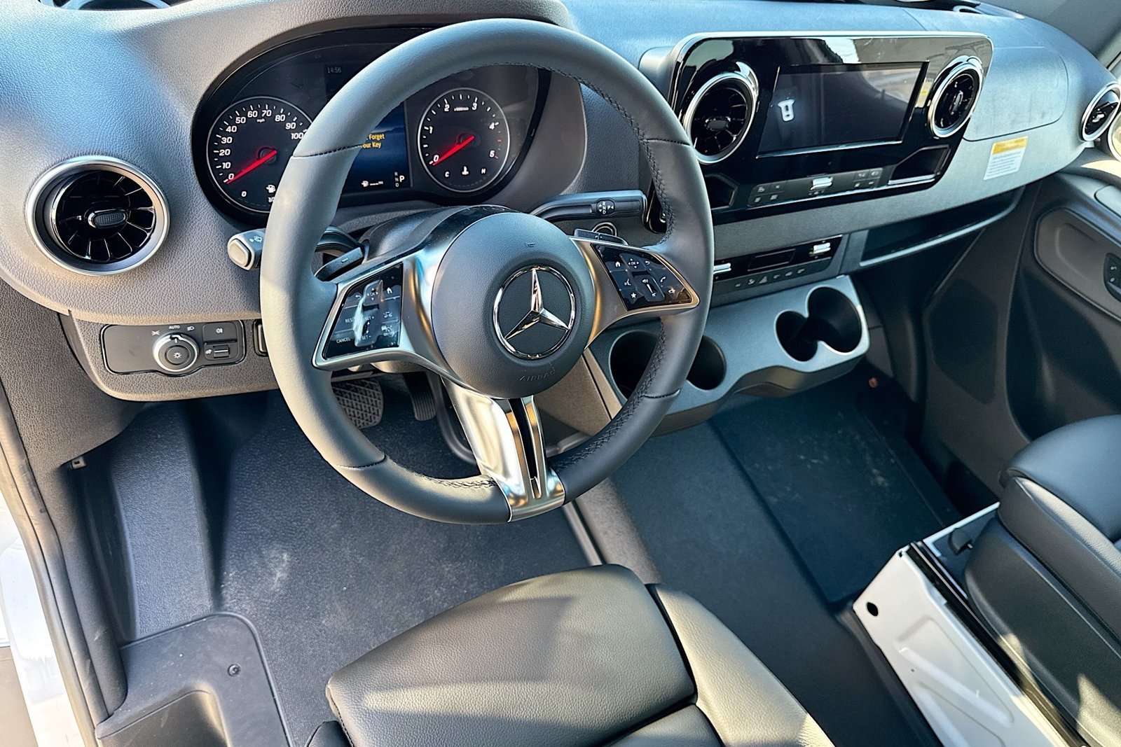 New 2026 Arctic White Mercedes-Benz  image 9