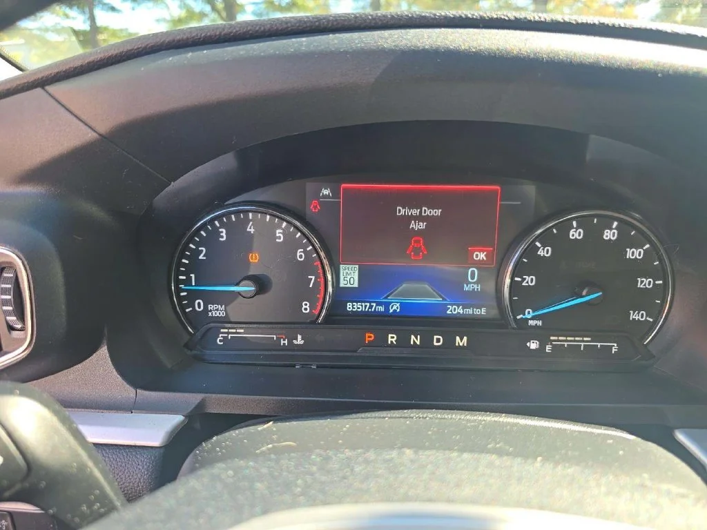 Used 2021 Silver Ford XLT image 3