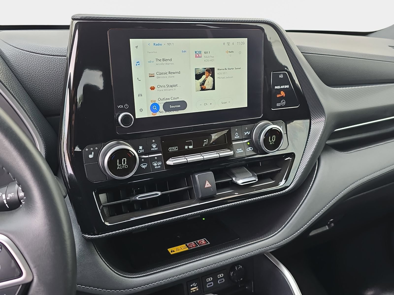 Used 2025  Toyota XSE image 23