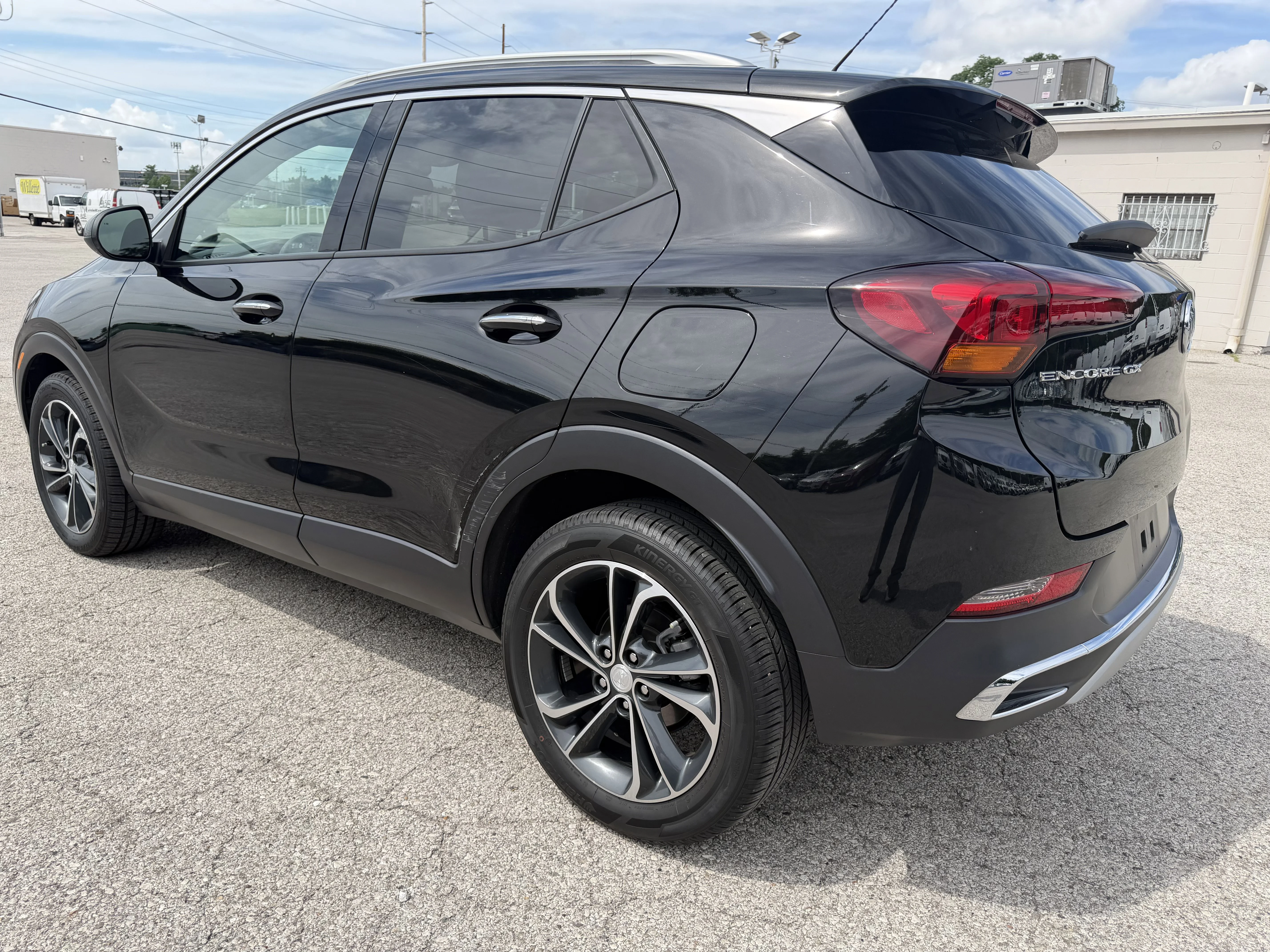 Used 2020 EBONY TWILIGHT METALLIC Buick Essence image 5
