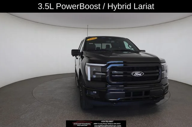 Used 2025 Black Ford Lariat image 30