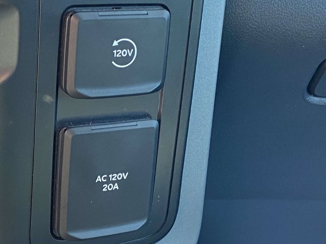 Used 2021 Red Ford Lariat image 19