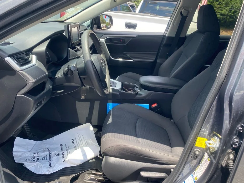 Used 2019 Gray Toyota LE image 6