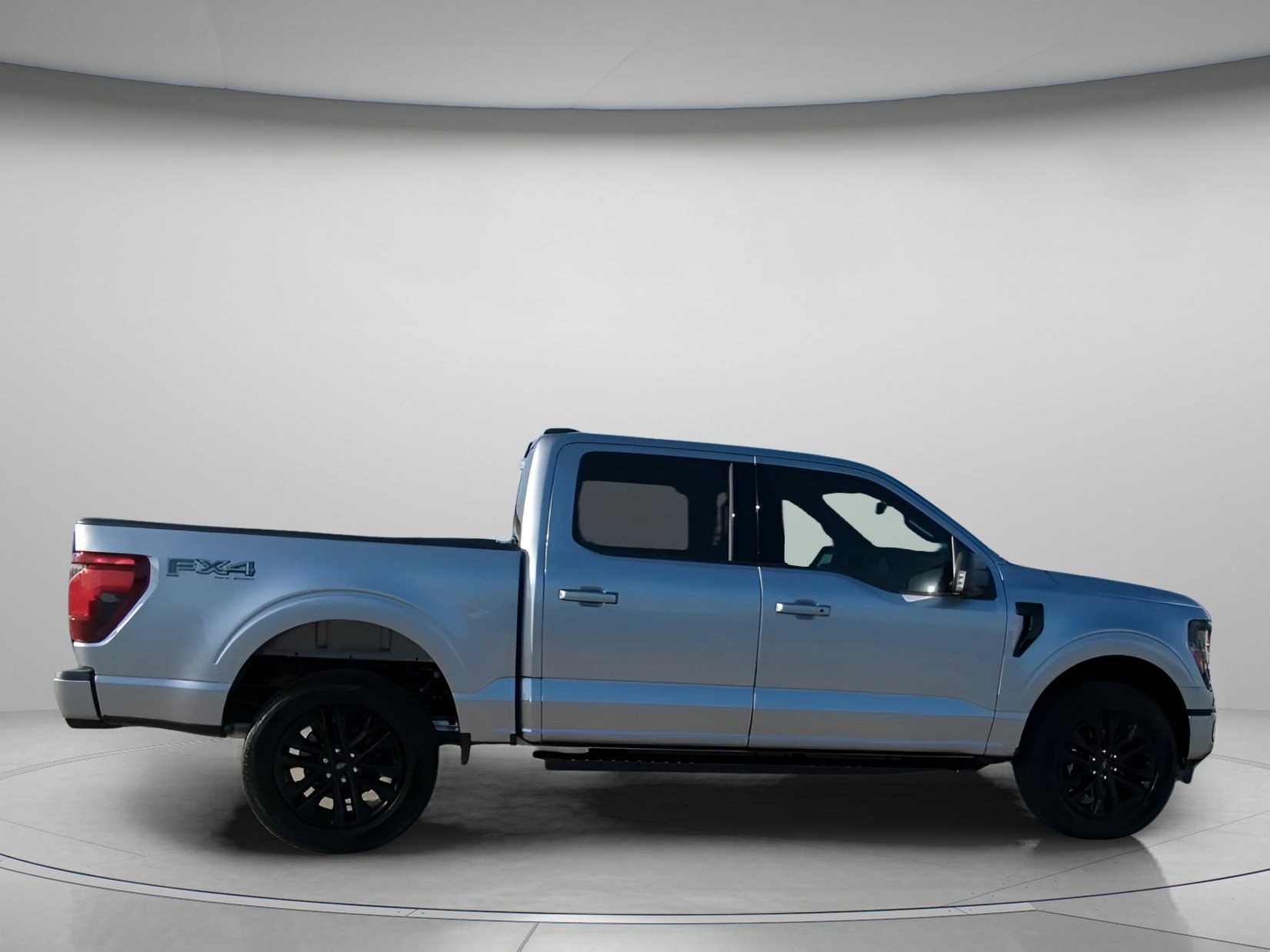 New 2026 Iconic Silver Metallic Ford XLT image 28
